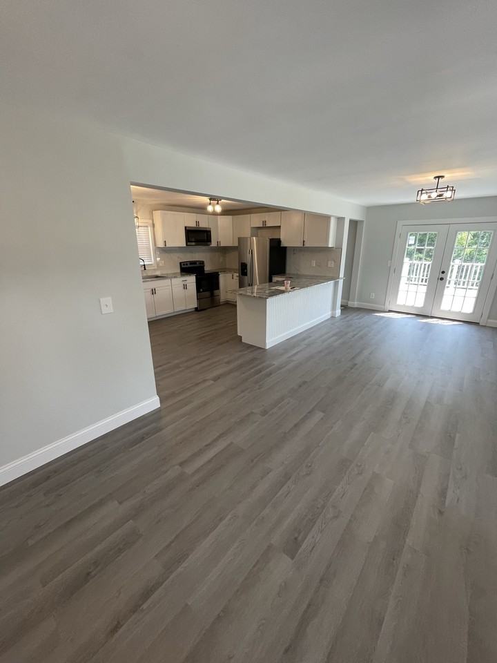 241 Madison Ave #NA - Photo 3 of 49