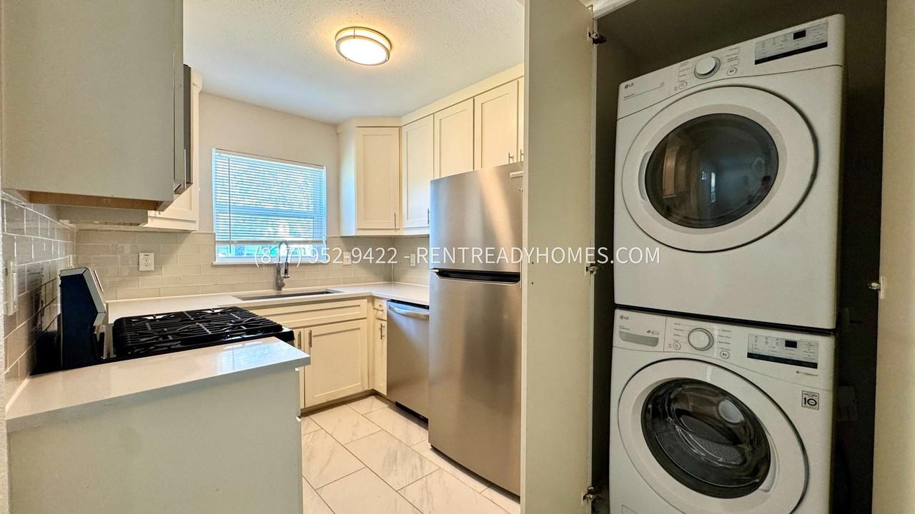 3932 Orlando Court - Photo 5 of 11