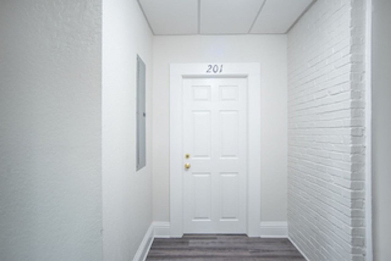 11 N Central Ave - Photo 3 of 7