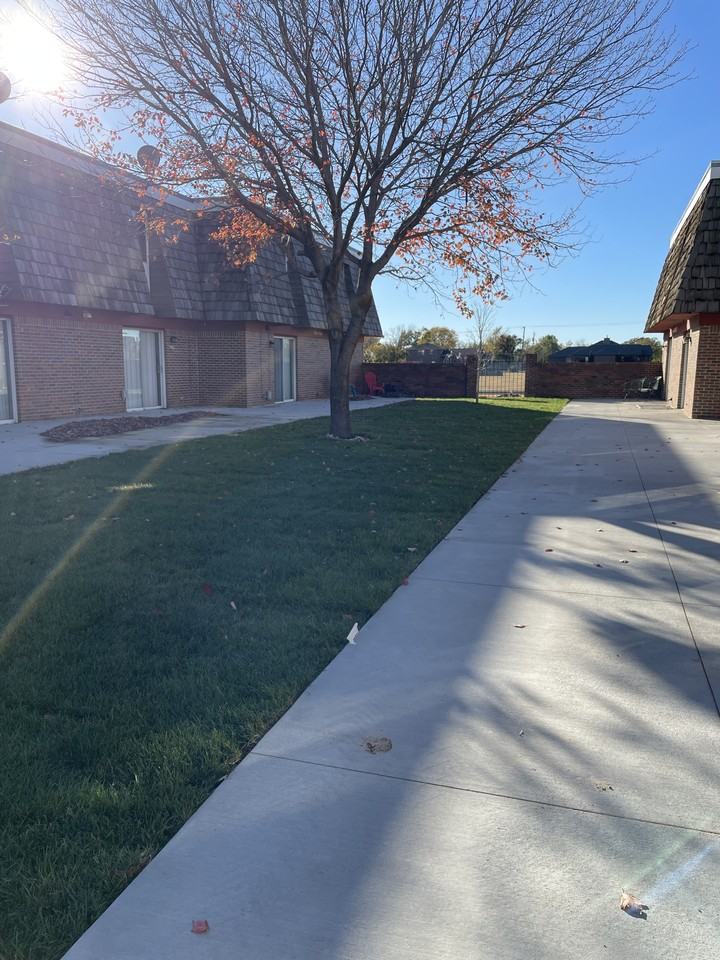 2600 Adams St #10 - Photo 2 of 11