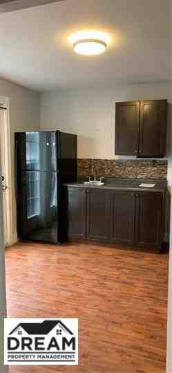 279 Mitton St N #1 - Photo 3 of 12