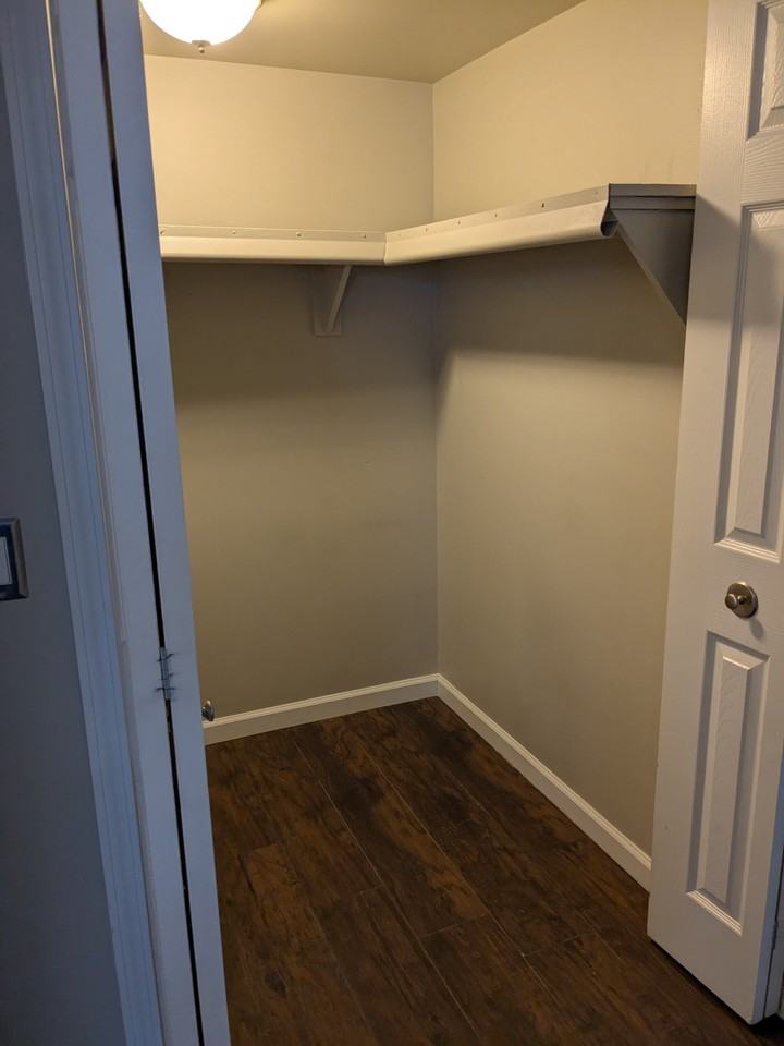 201 Trealout Drive #A-27 - Photo 3 of 8