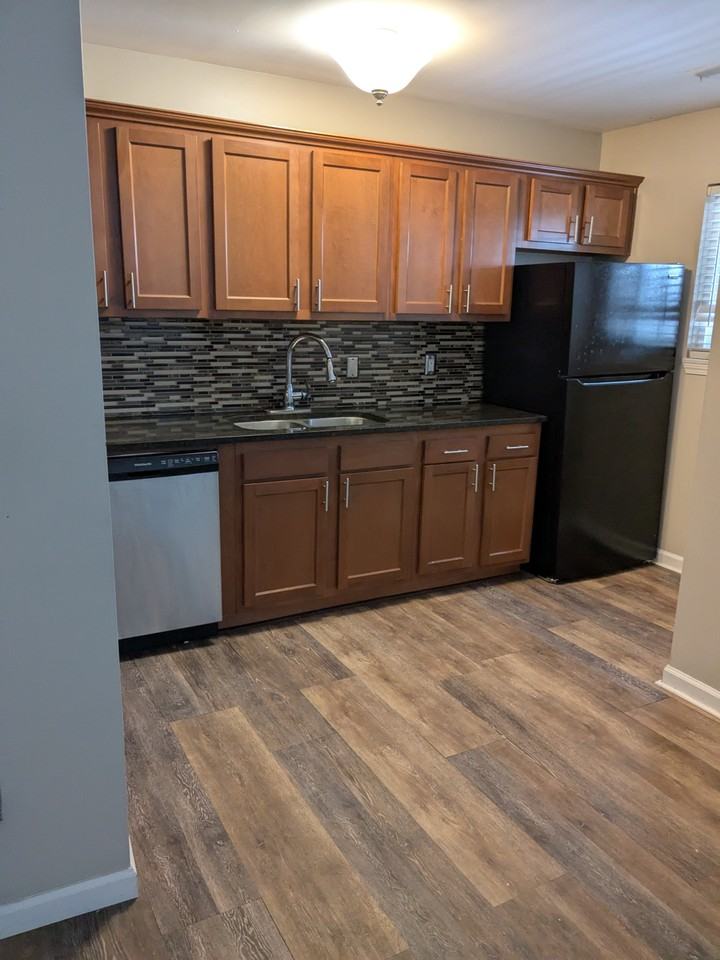 201 Trealout Drive #A-27 - Photo 2 of 8