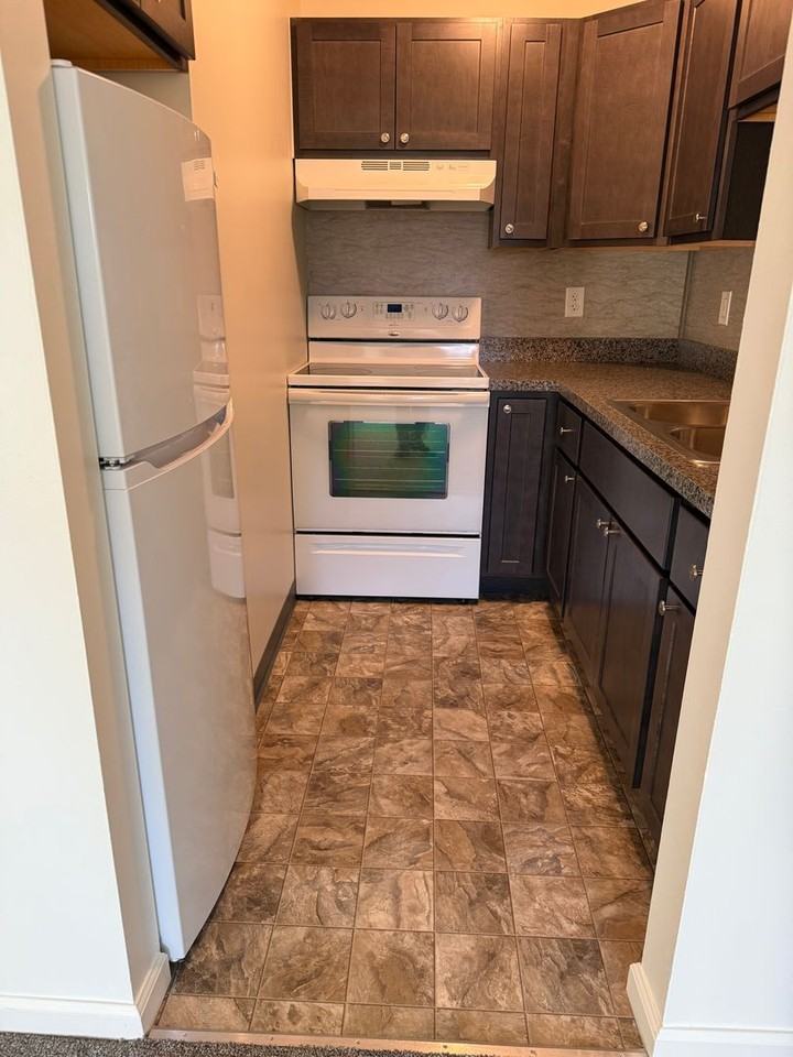 Pond View - Photo 4 of 10