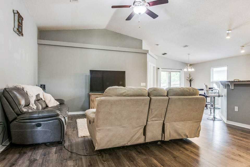 2362 Duncan Ridge Dr #102 - Photo 6 of 24