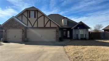 featured image of 2005 Southwest Pinoak Avenue