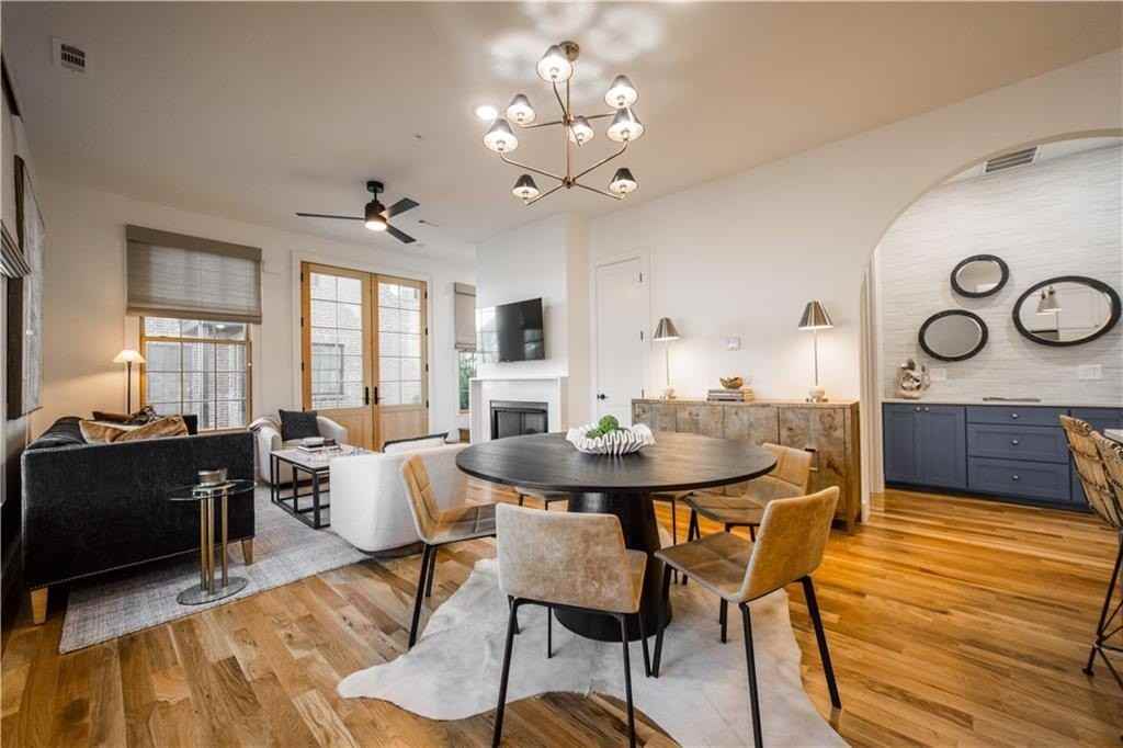 4607 S 47th St - Photo 3 of 9