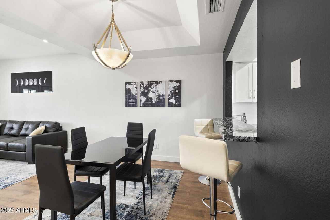 3047 East Rose Lane - Photo 6 of 27