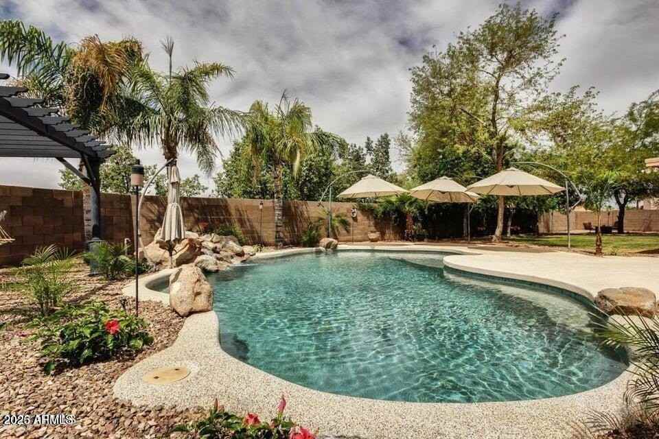 2720 S Los Altos Pl - Photo 2 of 20