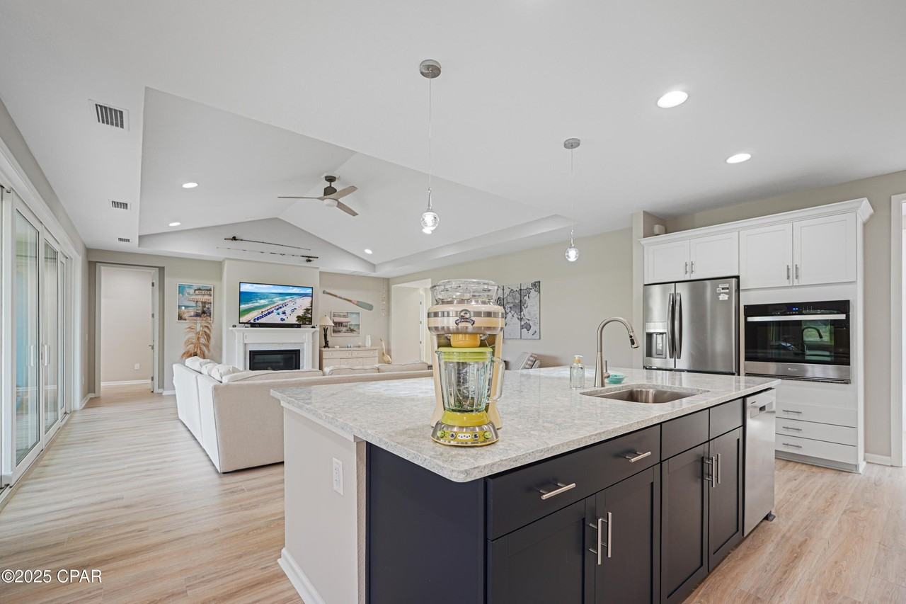 9431 Paradise Dr - Photo 7 of 50