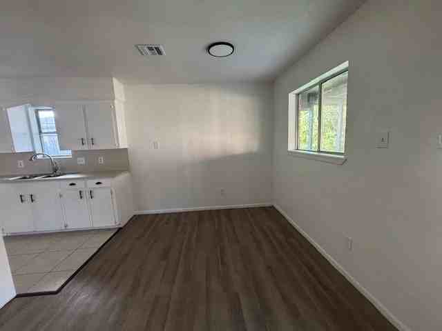 1902 Falcon Dr - Photo 3 of 10