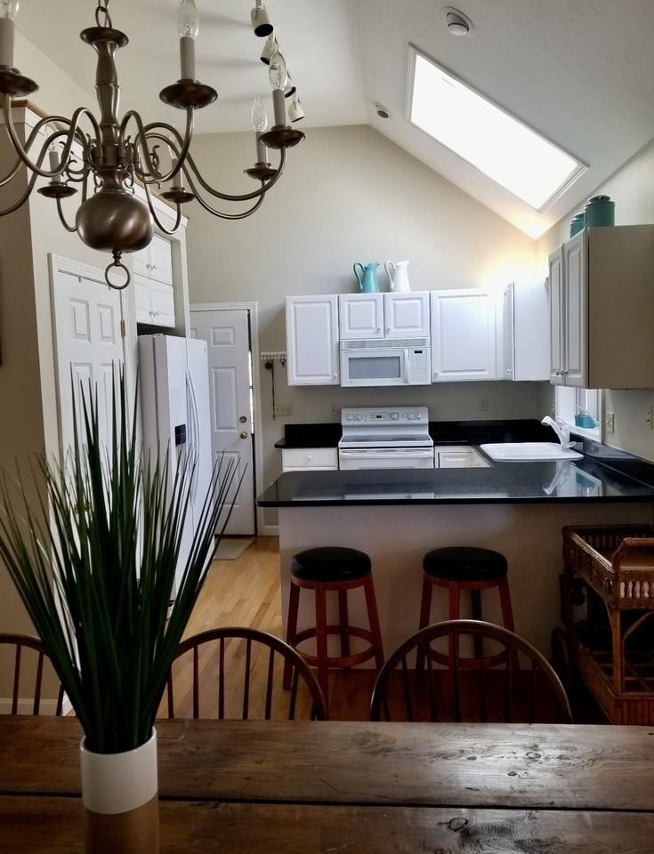 82 Daybreak Ln - Photo 2 of 14