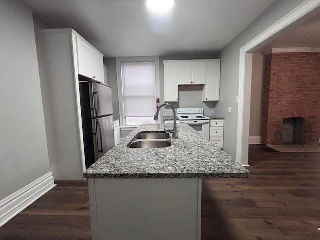 896 East Whittier Street - Photo 4 of 12