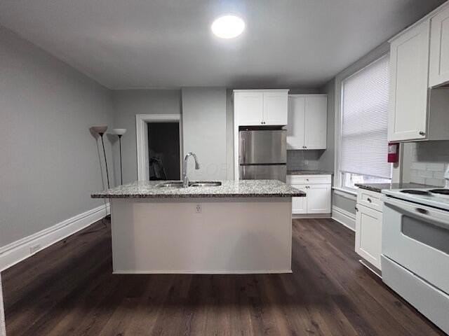 896 East Whittier Street - Photo 5 of 12