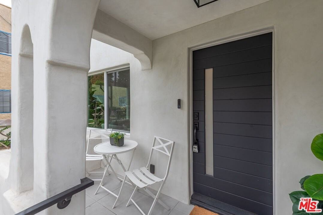 3626 East 1st Street - Photo 4 of 25