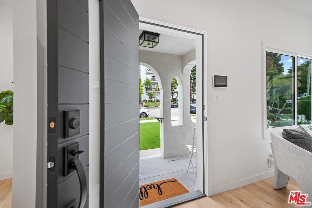 3626 East 1st Street - Photo 6 of 25