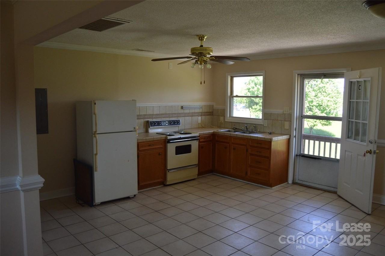 2166 Old Mountain Road #C - Photo 6 of 10