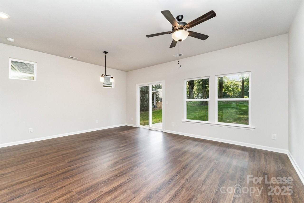 3719 Davis Avenue - Photo 7 of 21