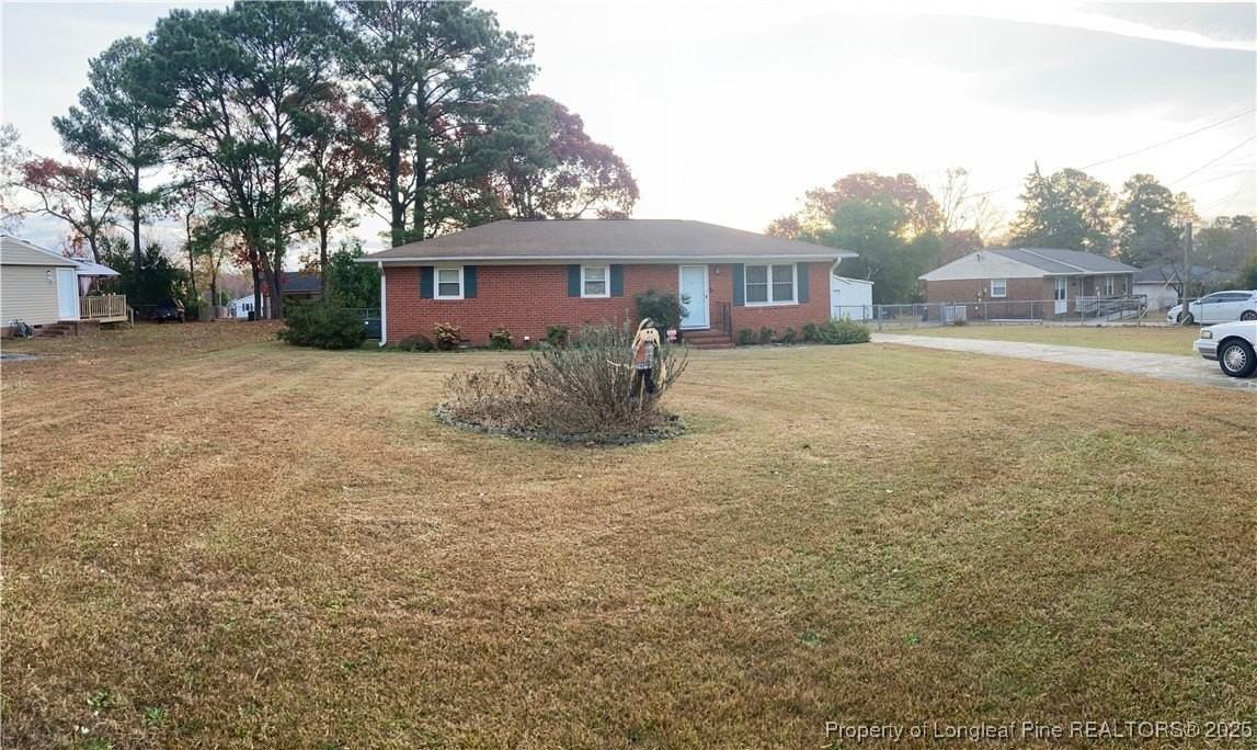 1401 Greenock Ave - Photo 2 of 29