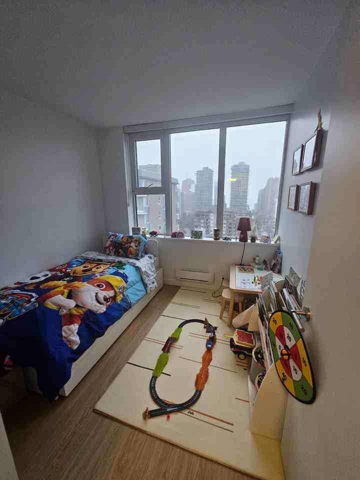 1051 Broughton Street #1909 - Photo 7 of 11