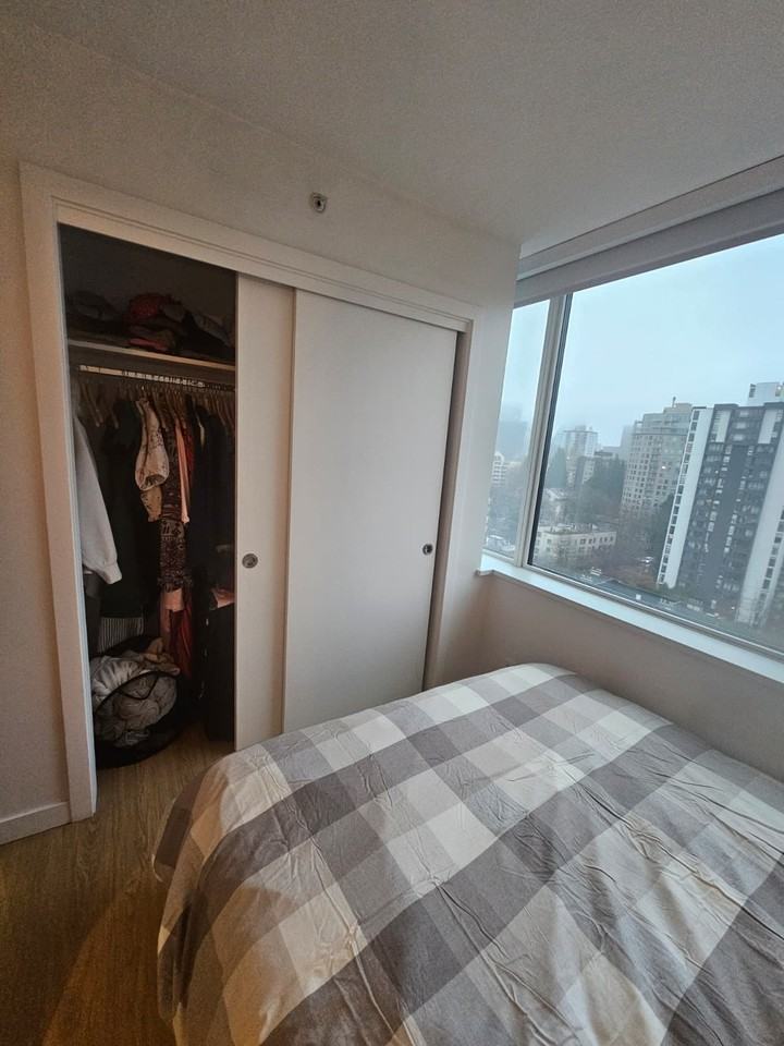 1051 Broughton Street #1909 - Photo 5 of 11