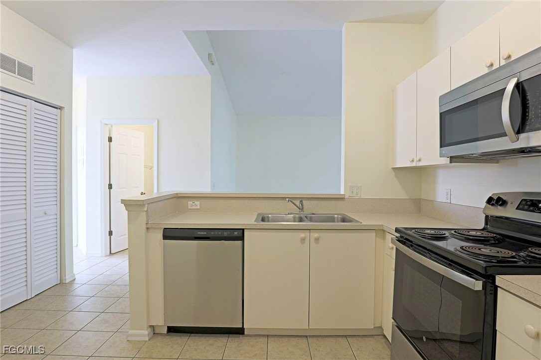 4117 Bellasol Circle #121 - Photo 4 of 17