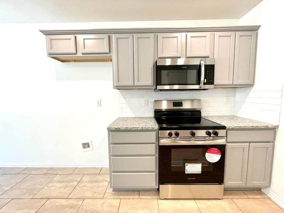 914 Indian Plains Road #1 - Photo 2 of 24