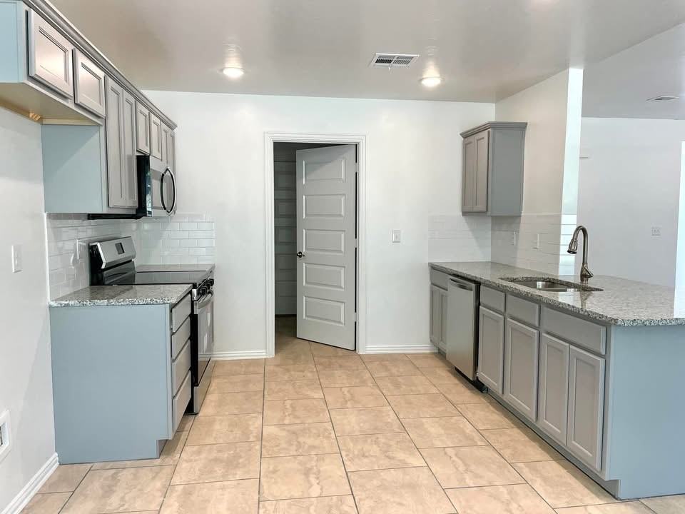 914 Indian Plains Road #1 - Photo 3 of 24