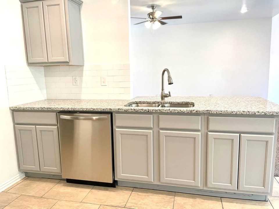 914 Indian Plains Road #1 - Photo 5 of 24