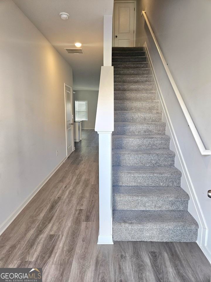 148 Village Green Dr Nw - Photo 3 of 15