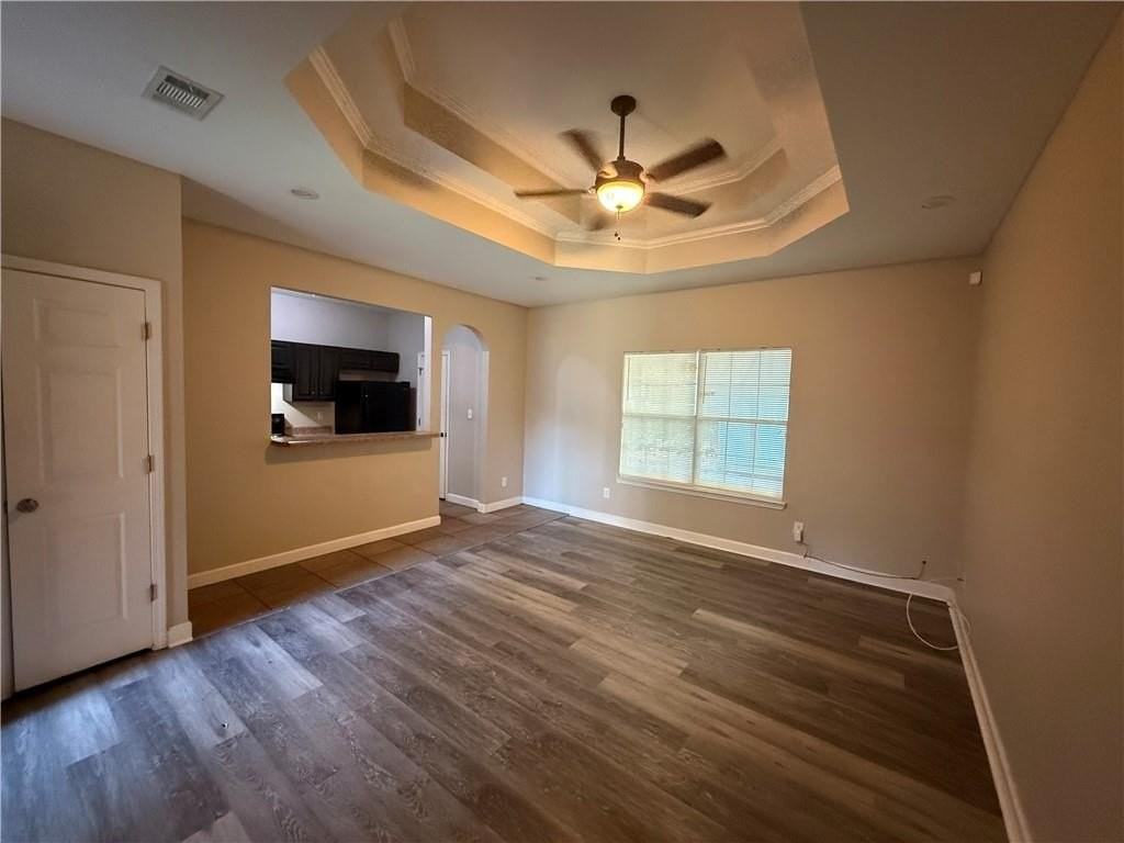 150 Glenn Avenue - Photo 3 of 10