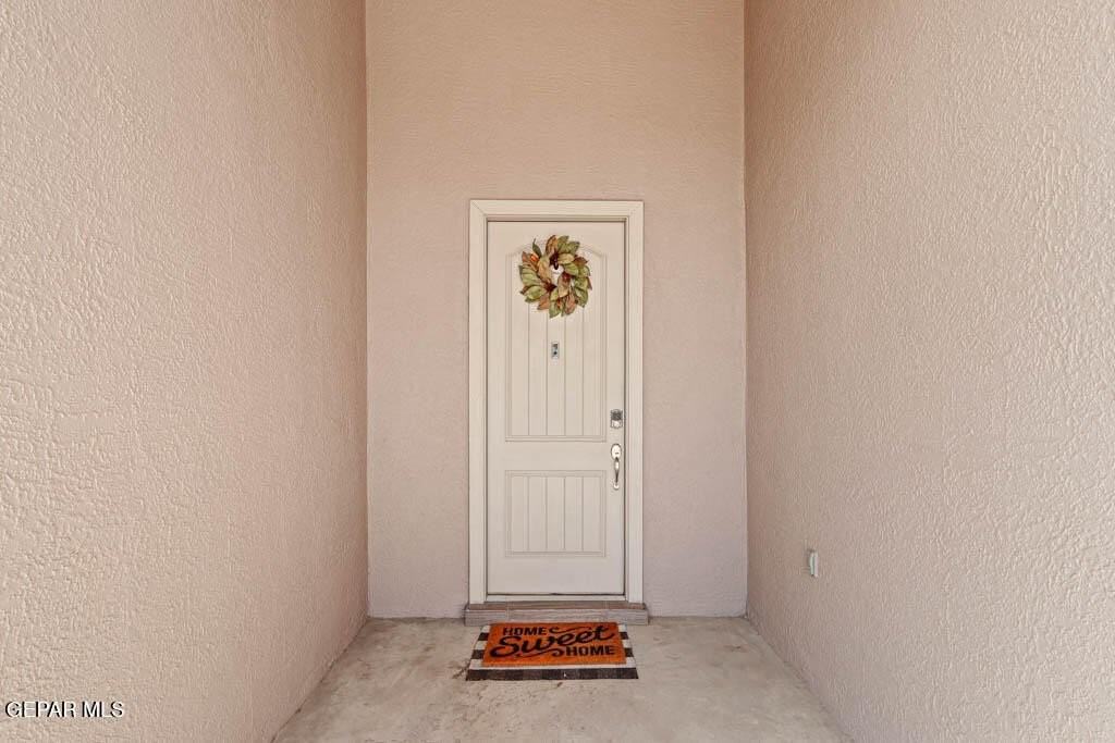 14553 Hunters Grove Ave - Photo 5 of 40