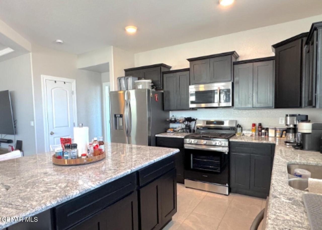 14932 Concept Ct - Photo 4 of 12