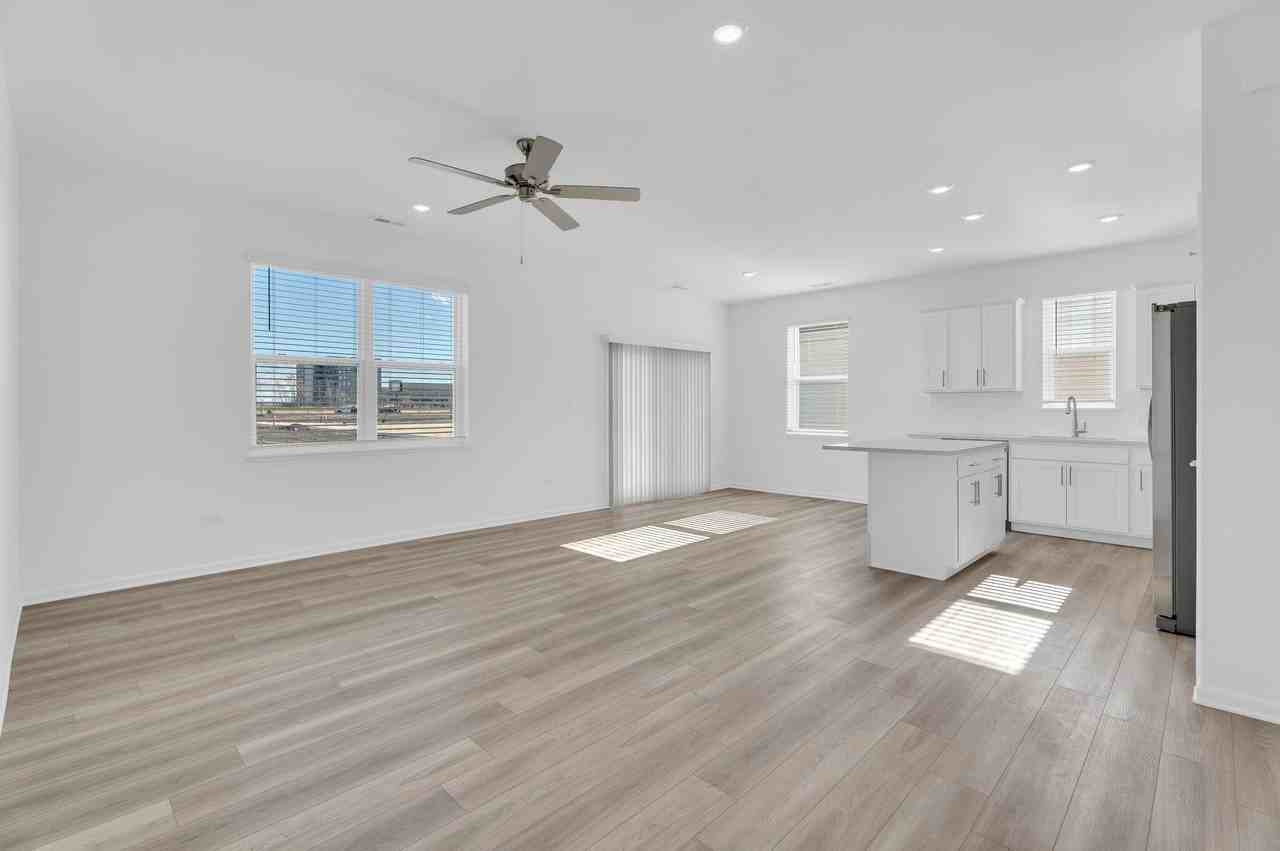 12535 Virginia Street - Photo 4 of 16