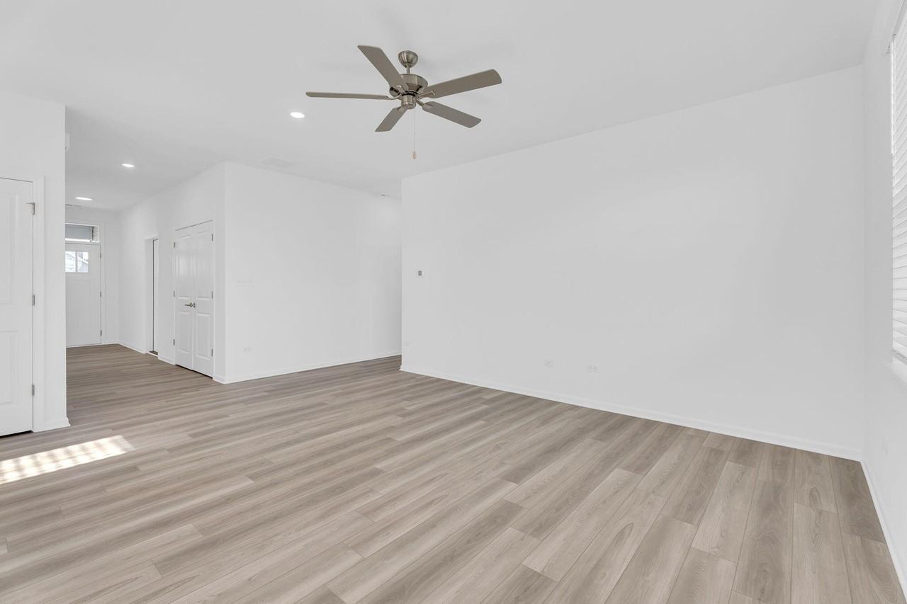 12535 Virginia Street - Photo 5 of 16