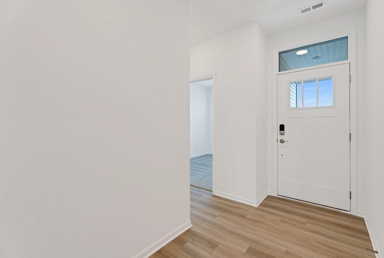 481 East 127th Place - Photo 2 of 29