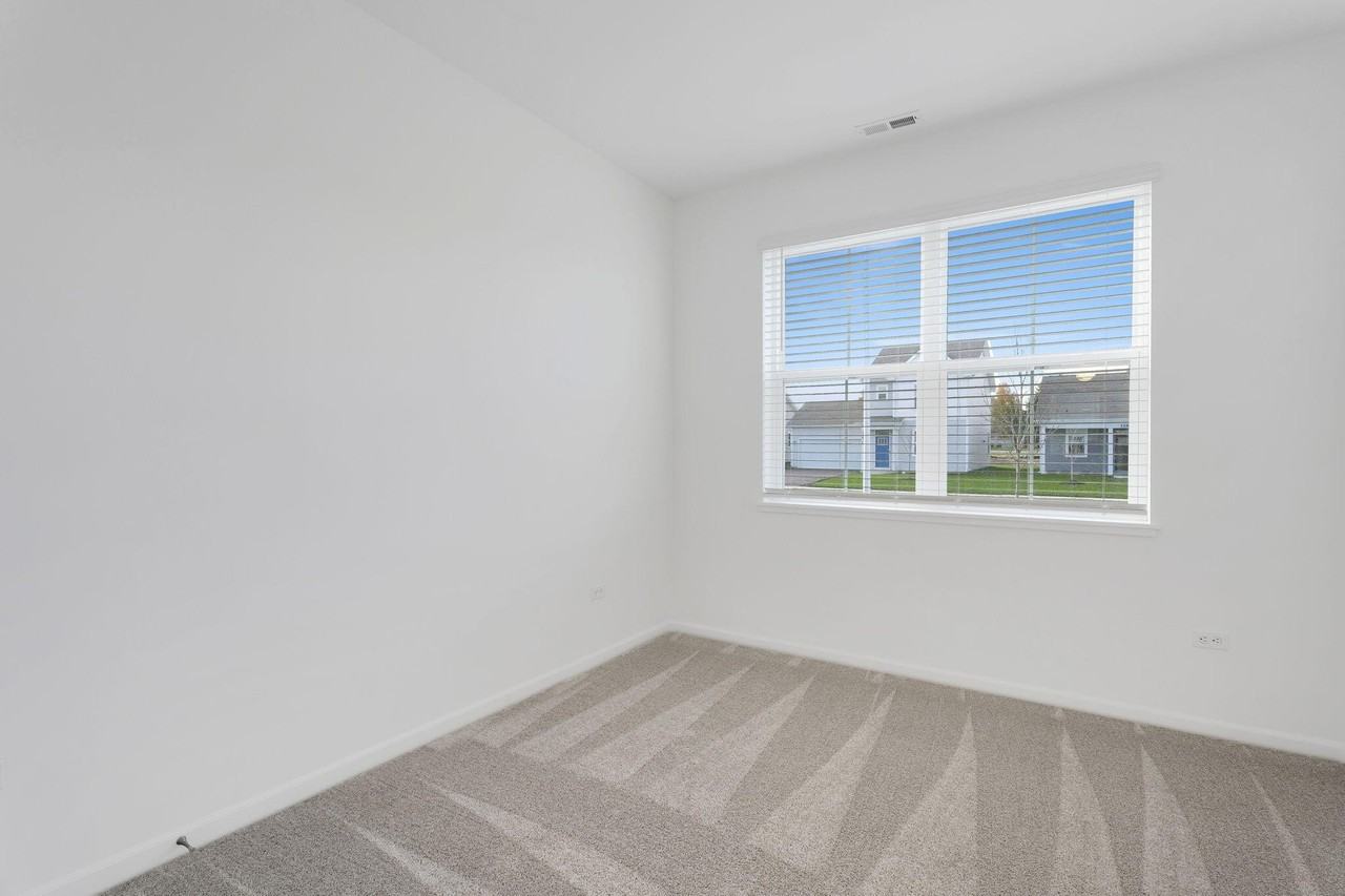 481 East 127th Place - Photo 3 of 29