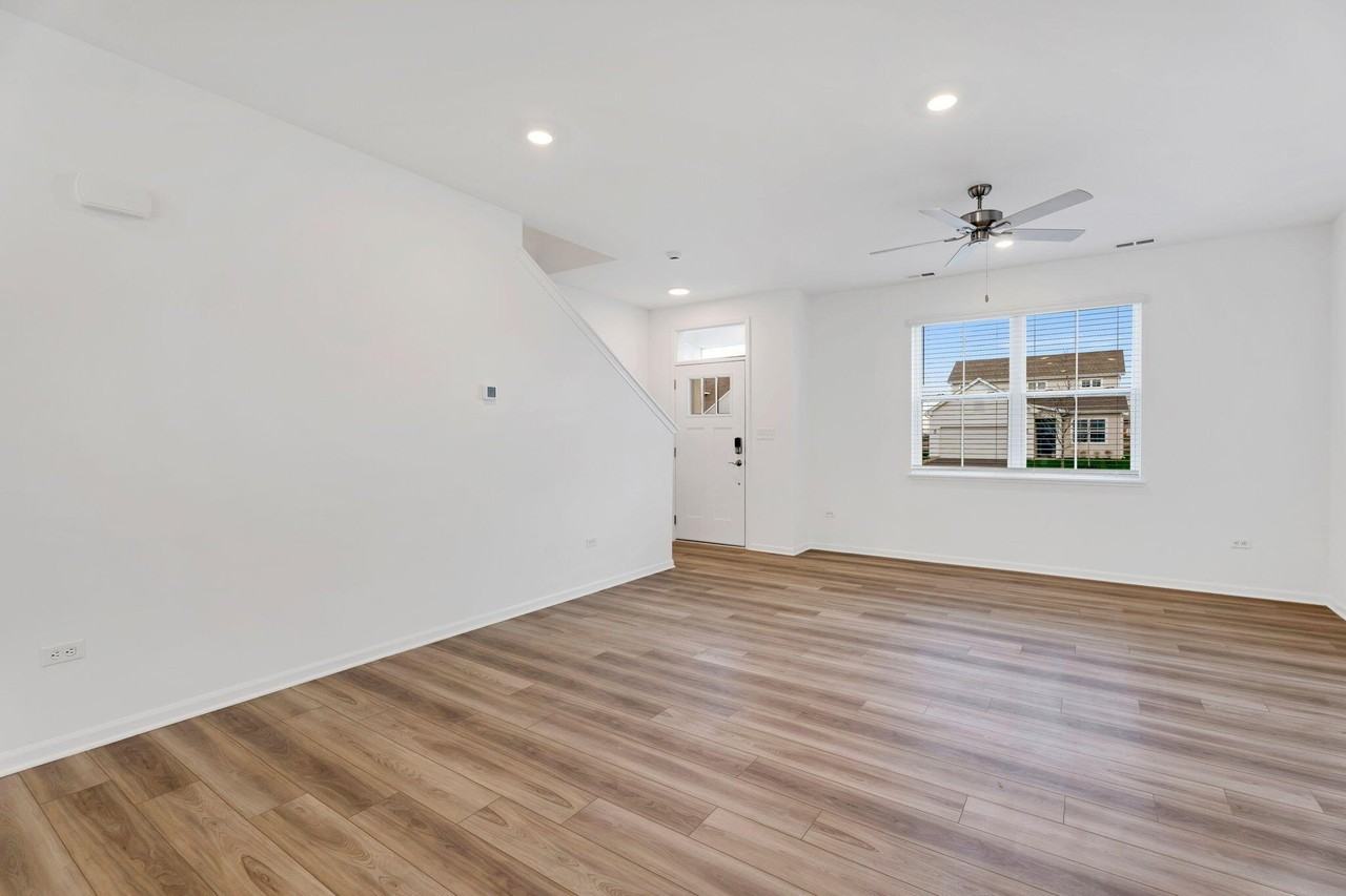 471 E 127th Pl - Photo 2 of 27