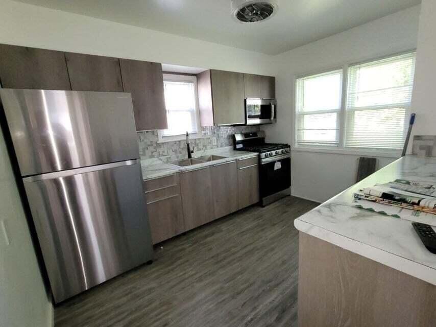 2267 Tennessee Street - Photo 2 of 11