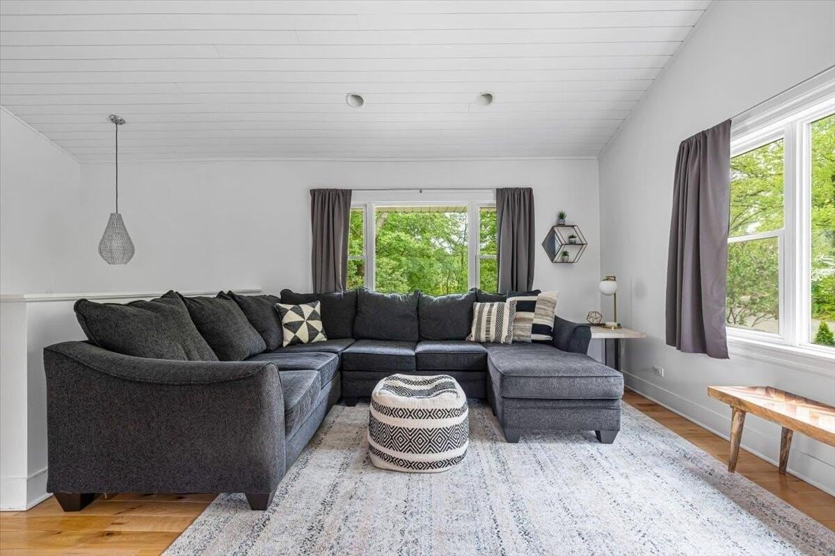 207 Westwood Dr - Photo 3 of 27