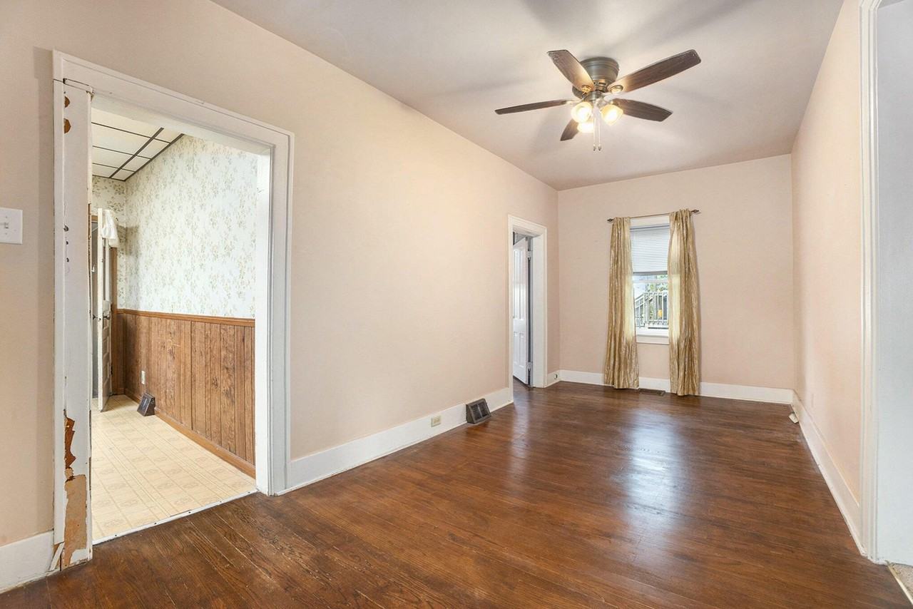 112 East Warren Street - Photo 5 of 12