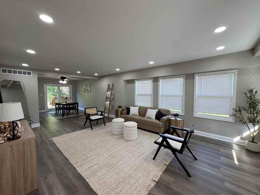 237 Krouser Dr - Photo 6 of 24