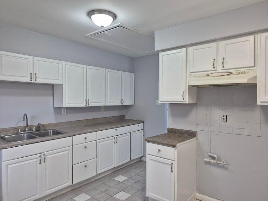 3326 Delaware Street - Photo 3 of 14