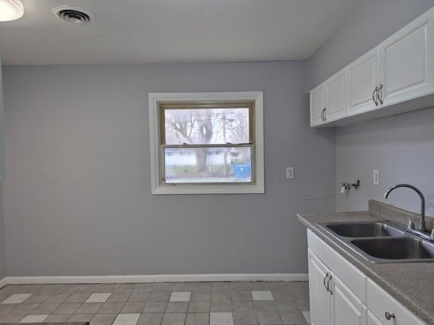 3326 Delaware Street - Photo 4 of 14