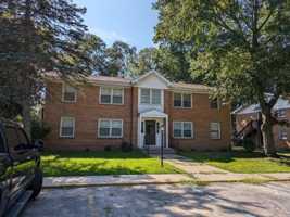 featured image of 812 West Daumer Road #C3