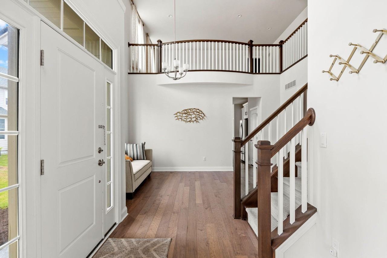 3093 N Spurway Dr - Photo 3 of 31