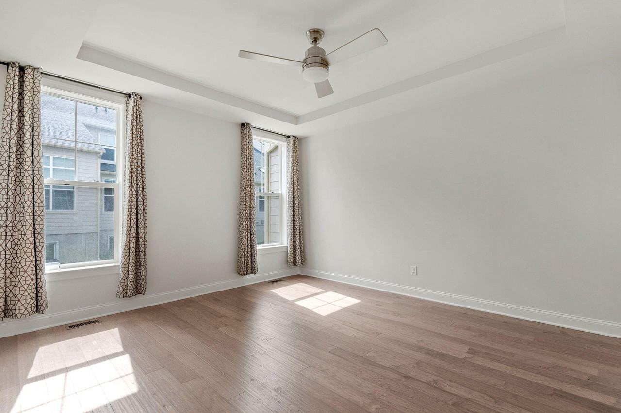 3093 N Spurway Dr - Photo 4 of 31