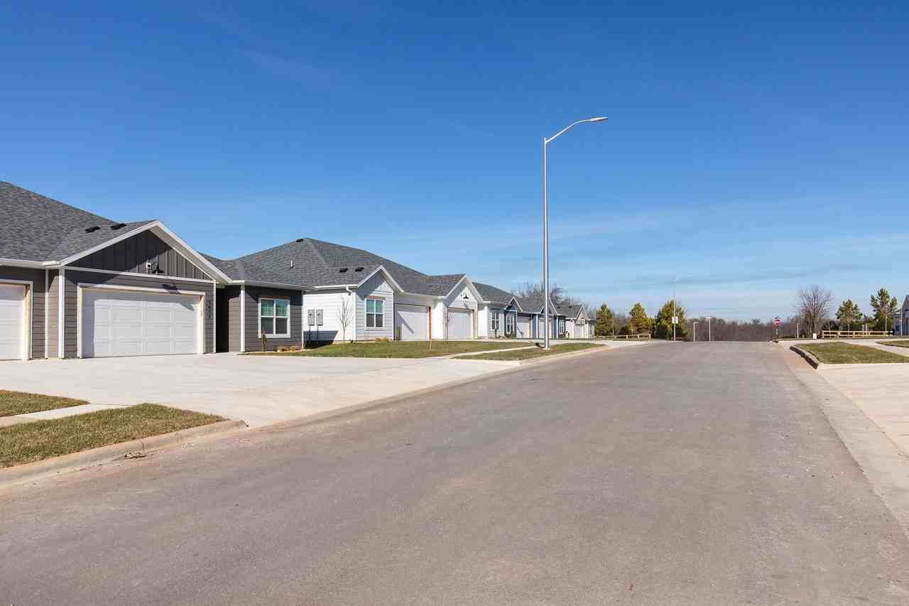 3815 South York Avenue - Photo 6 of 28