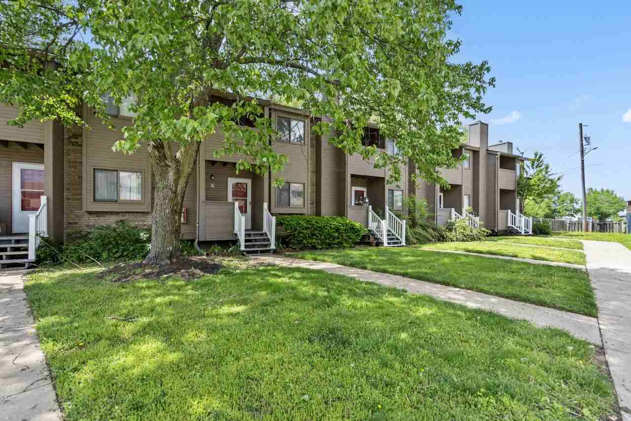 1707 E Walnut Lawn St - Photo 2 of 26