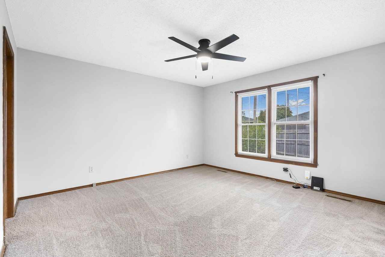 3225 S Kimbrough Ct - Photo 7 of 25